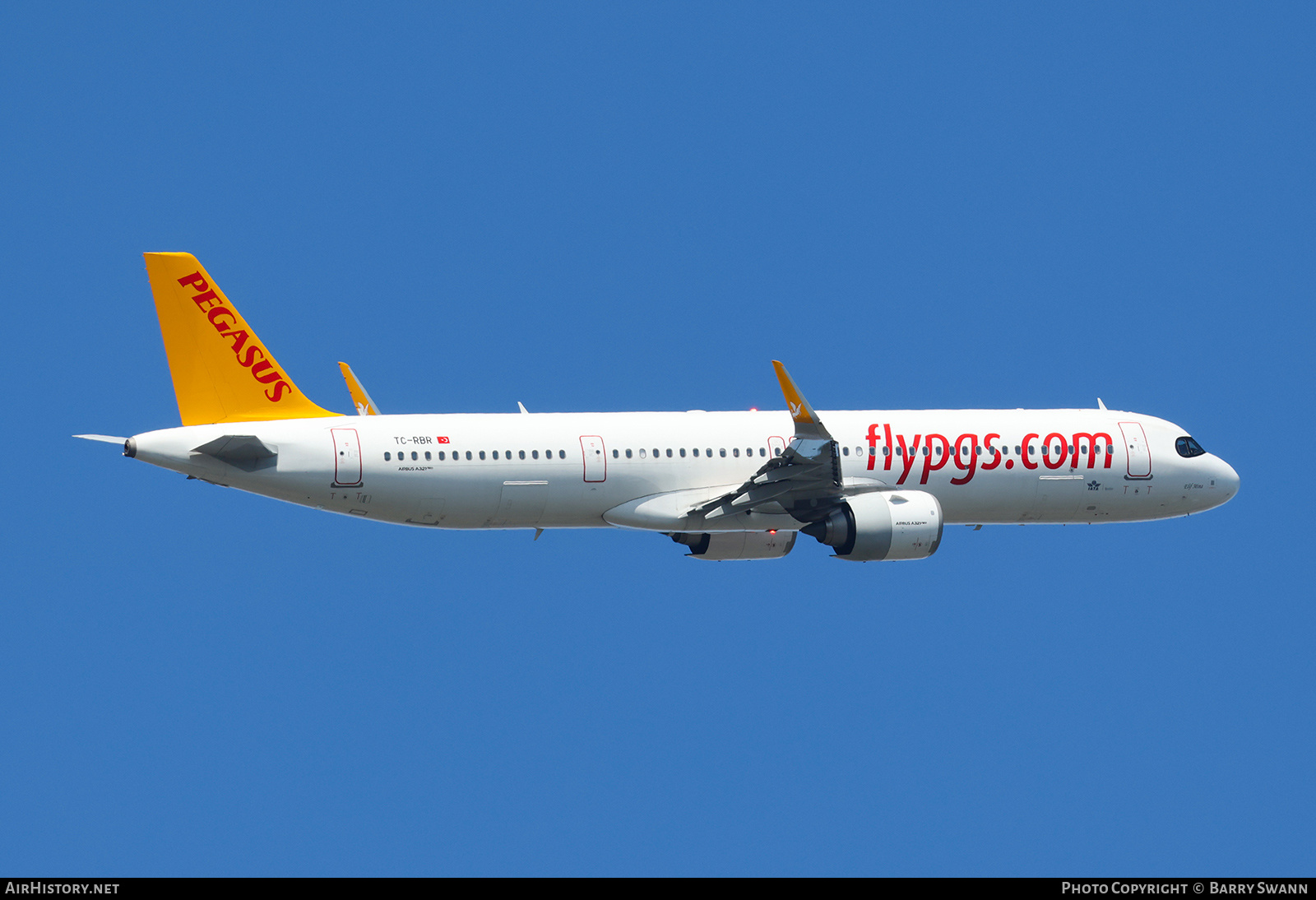 Aircraft Photo of TC-RBR | Airbus A321-251NX | Pegasus Airlines | AirHistory.net #582023