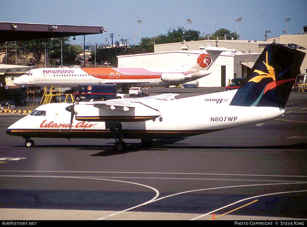 Aircraft Photo of N807WP | De Havilland Canada DHC-8-103 Dash 8 | Island Air | AirHistory.net #582120