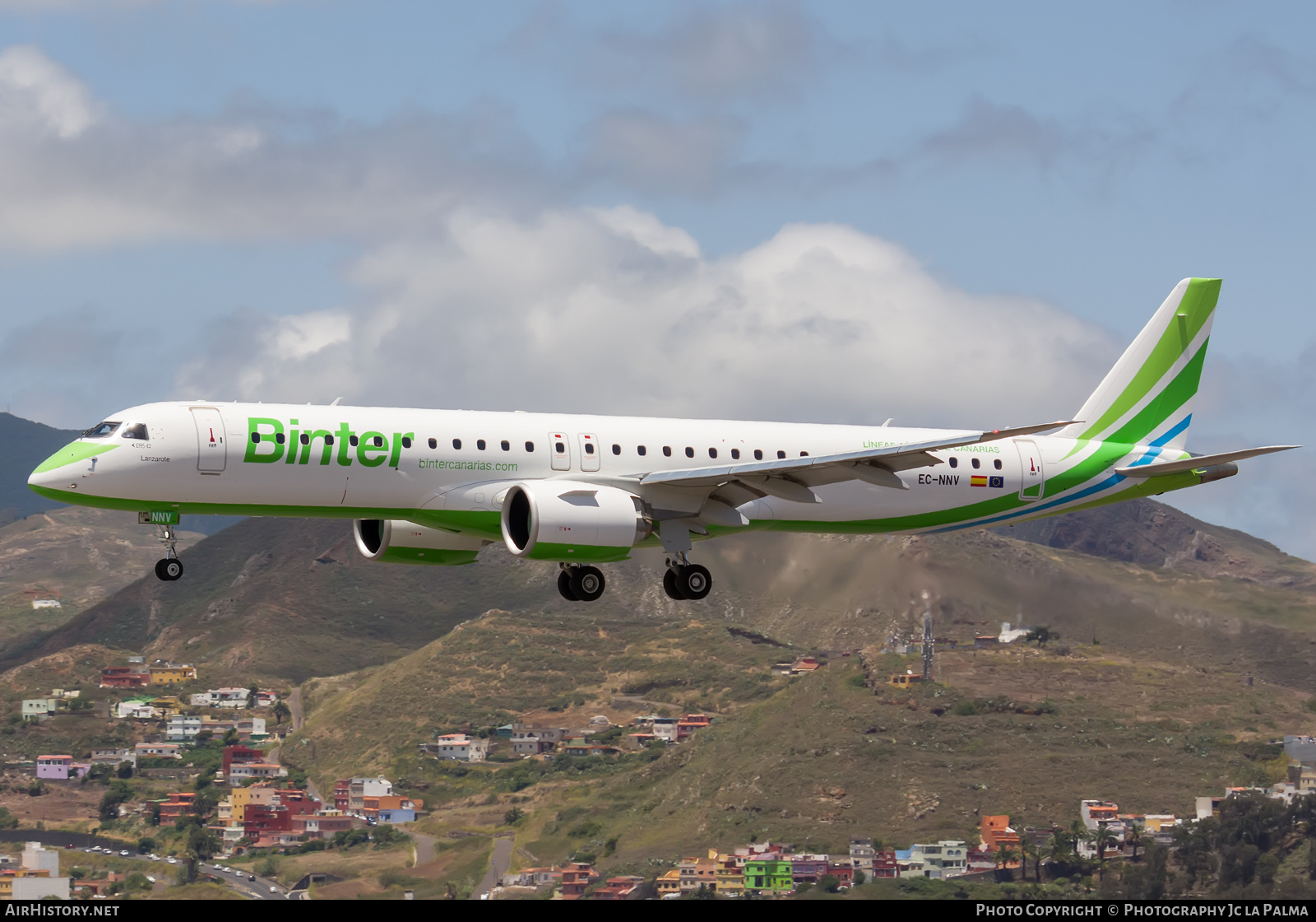 Aircraft Photo of EC-NNV | Embraer 195-E2 (ERJ-190-400) | Binter Canarias | AirHistory.net #582124