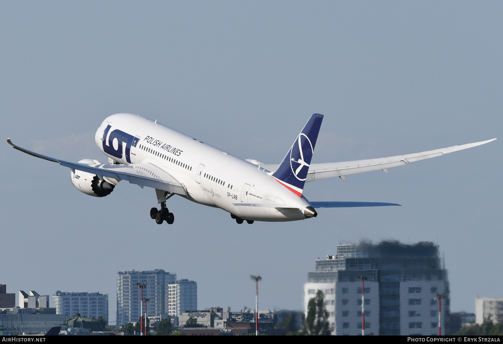 Aircraft Photo of SP-LRB | Boeing 787-8 Dreamliner | LOT Polish Airlines - Polskie Linie Lotnicze | AirHistory.net #582128