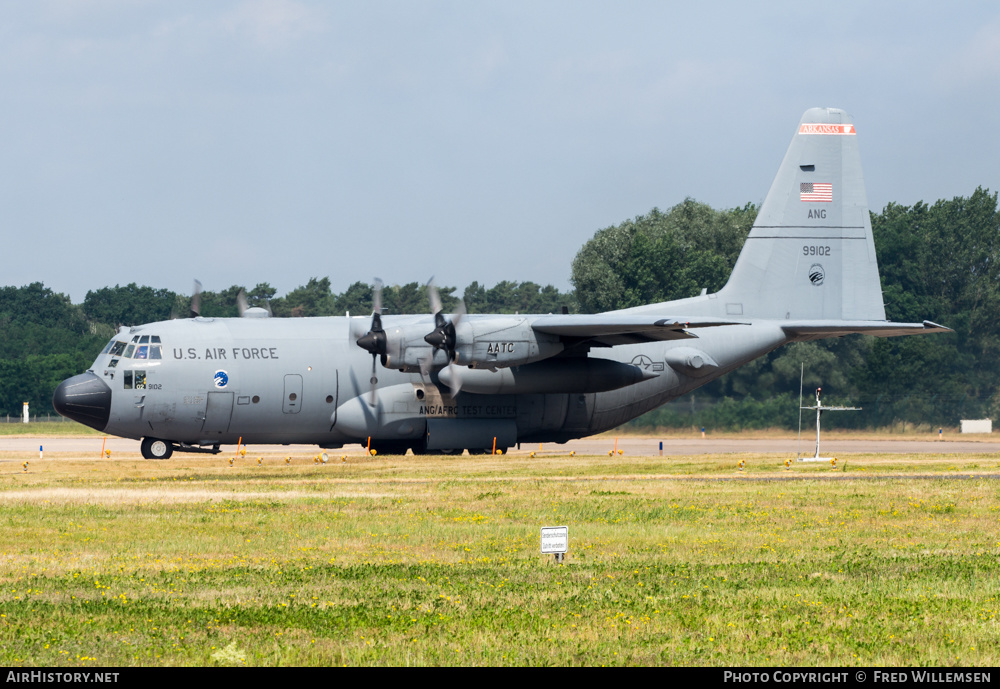 Aircraft Photo of 89-9102 / 99102 | Lockheed C-130H Hercules | USA - Air Force | AirHistory.net #582306