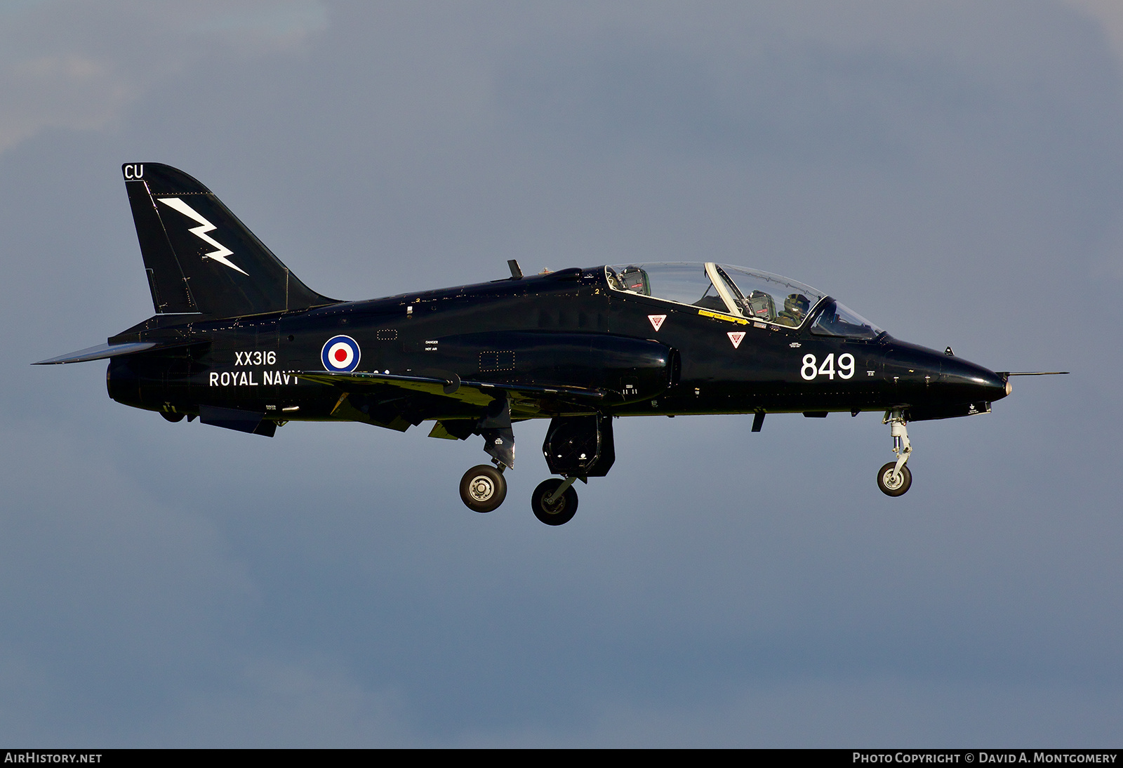 Aircraft Photo of XX316 | British Aerospace Hawk T.1A | UK - Navy | AirHistory.net #582309