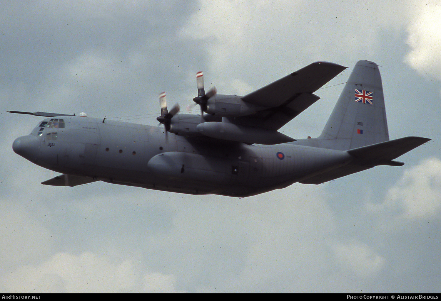 Aircraft Photo of XV300 | Lockheed C-130K Hercules C1P (L-382) | UK - Air Force | AirHistory.net #582448