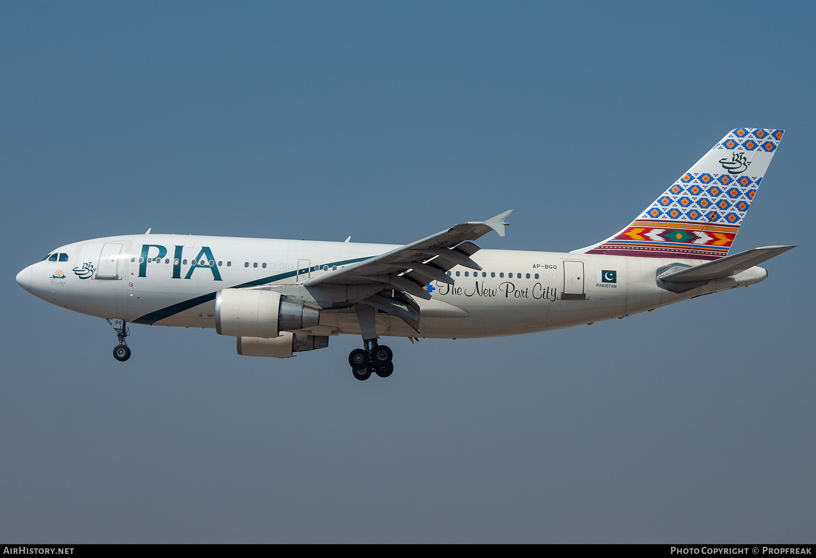 Aircraft Photo of AP-BGO | Airbus A310-324/ET | Pakistan International Airlines - PIA | AirHistory.net #582454