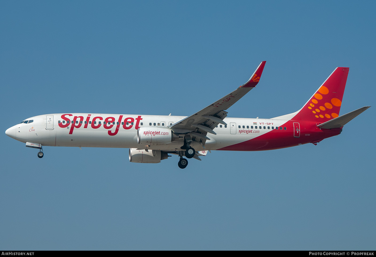 Aircraft Photo of VT-SPT | Boeing 737-9GJ/ER | SpiceJet | AirHistory.net #582458