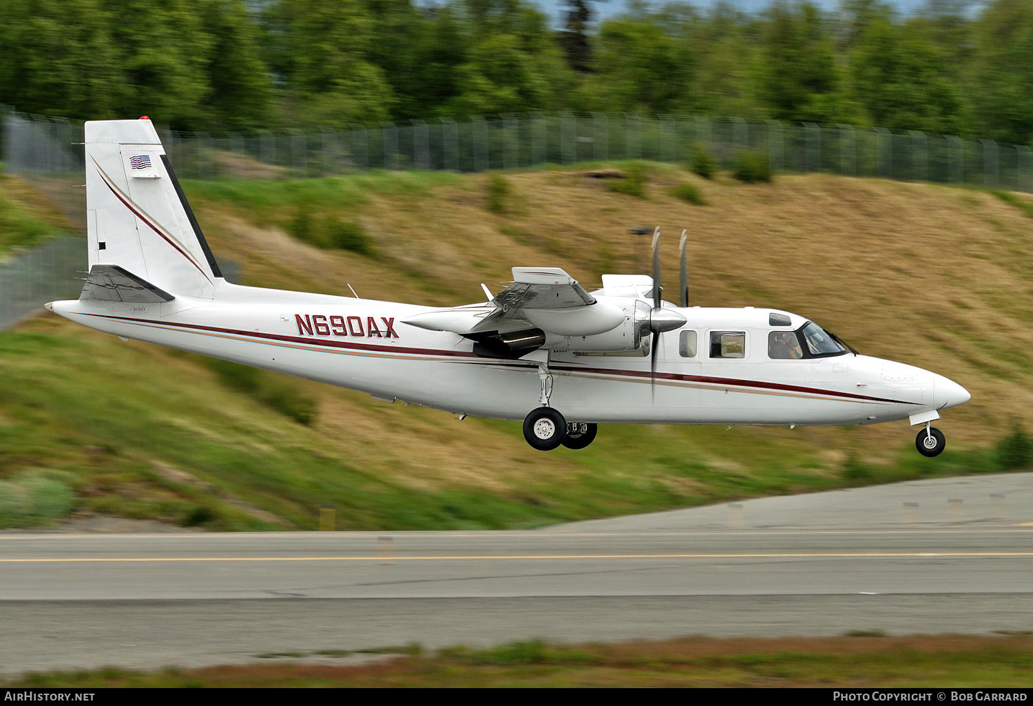 Aircraft Photo of N690AX | Rockwell 690B Turbo Commander | AirHistory.net #582490