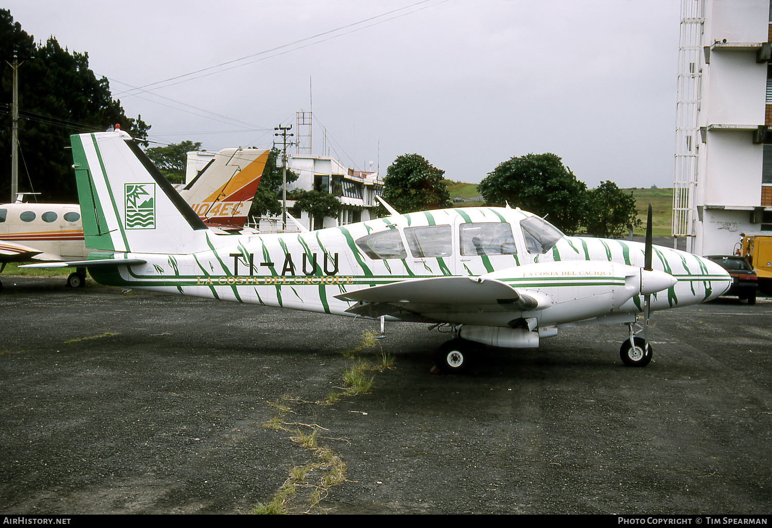 Aircraft Photo of TI-AUU | Piper PA-23-250 Aztec F | Condominio La Costa del Cacique | AirHistory.net #582612