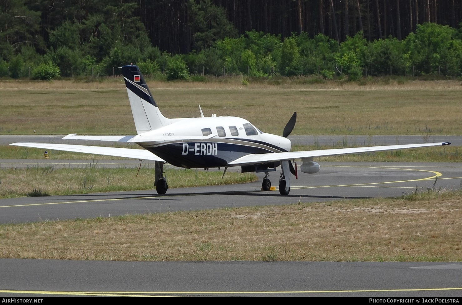 Aircraft Photo of D-ERDH | Piper PA-46-350P M350 | AirHistory.net #582721