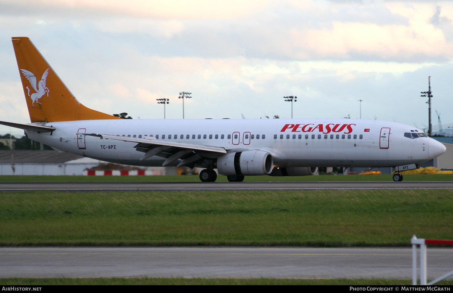 Aircraft Photo of TC-APZ | Boeing 737-809 | Pegasus Airlines | AirHistory.net #582945