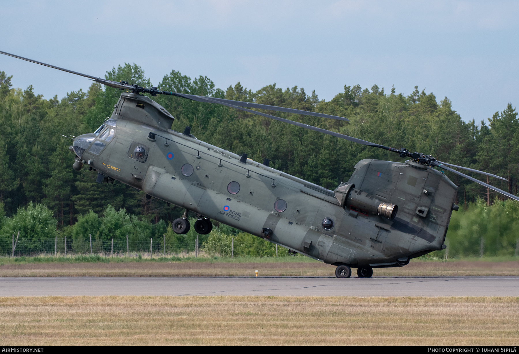 Aircraft Photo of ZH894 | Boeing Chinook HC2A (352) | UK - Air Force | AirHistory.net #582994