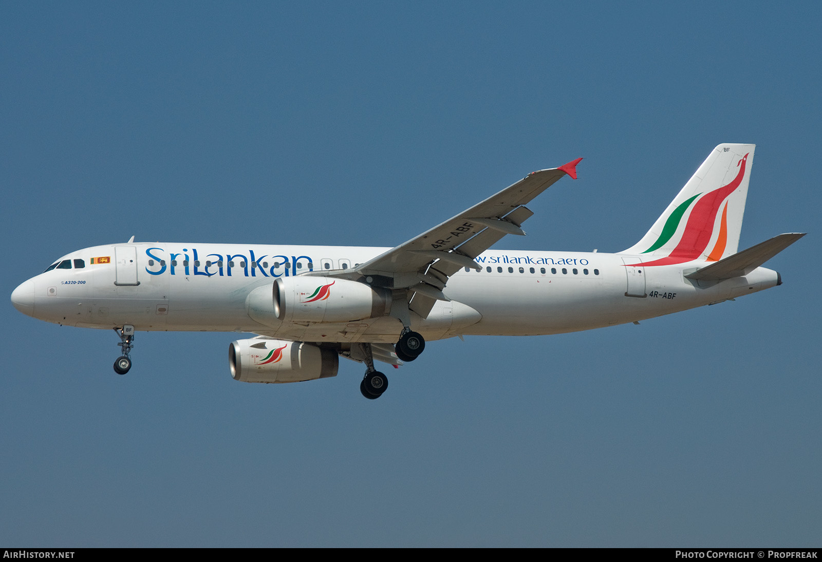 Aircraft Photo of 4R-ABF | Airbus A320-231 | SriLankan Airlines | AirHistory.net #583012