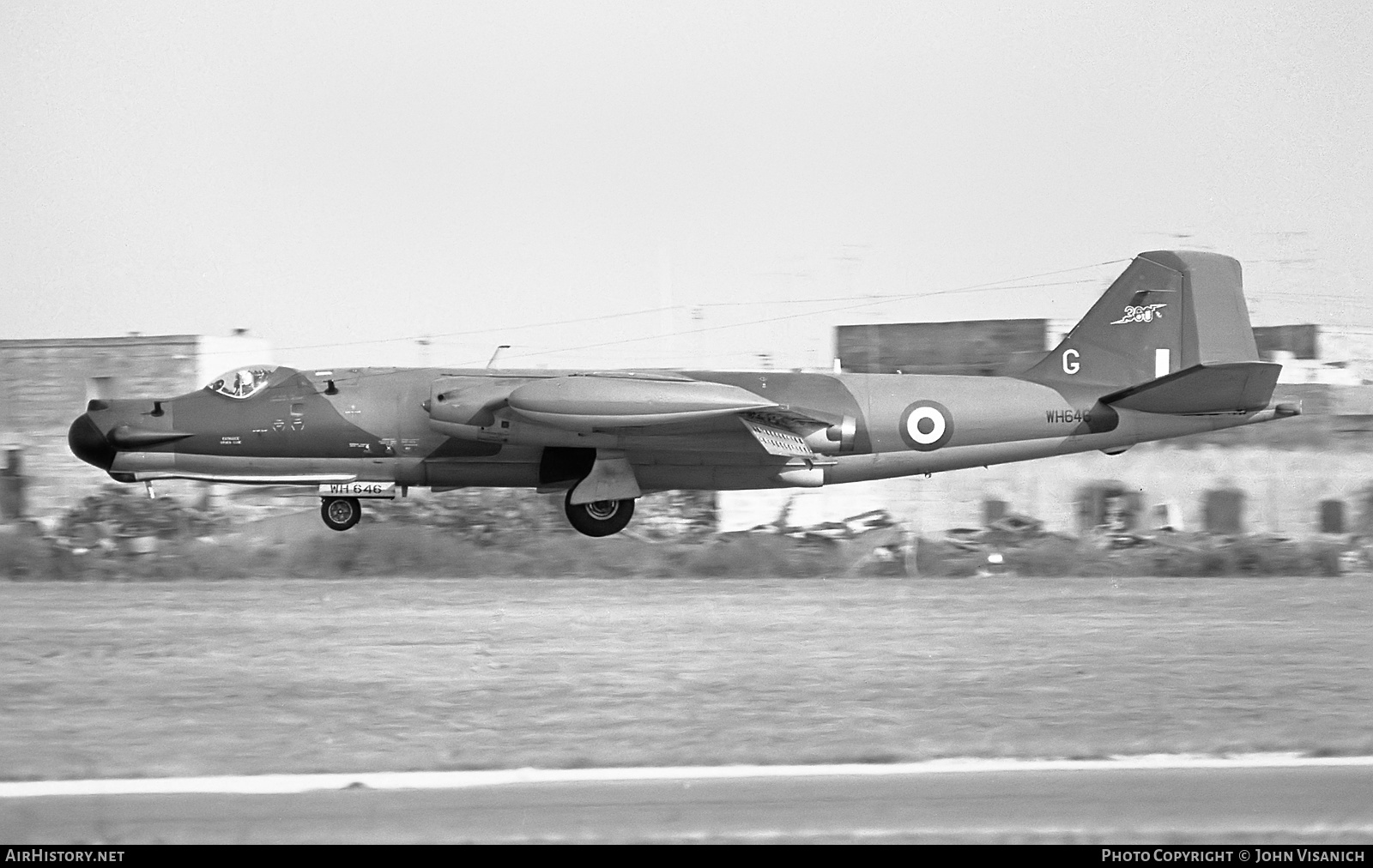 Aircraft Photo of WH646 | English Electric Canberra T17 | UK - Air Force | AirHistory.net #583111