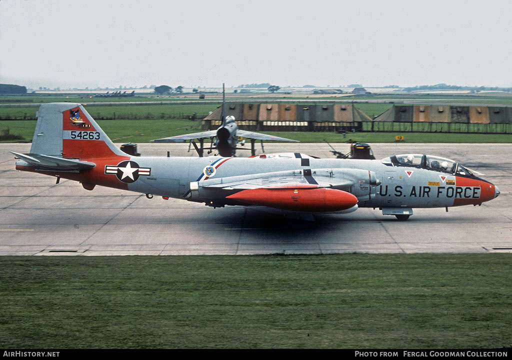 Aircraft Photo of 55-4263 / 54263 | Martin EB-57E Canberra | USA - Air Force | AirHistory.net #583147