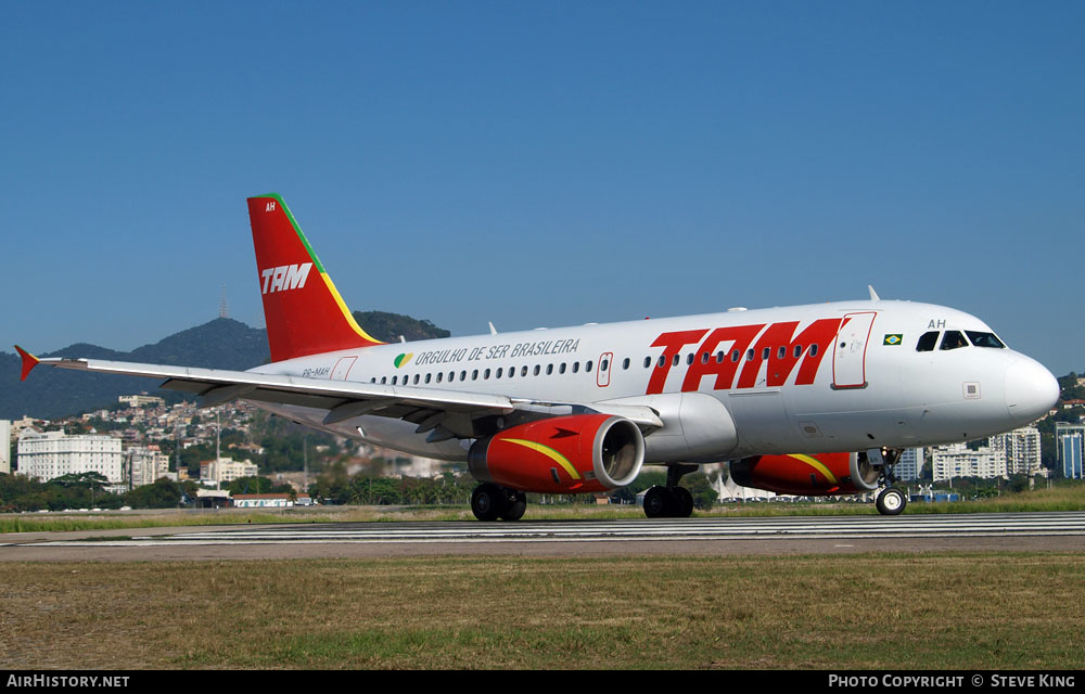 Aircraft Photo of PR-MAH | Airbus A319-132 | TAM Linhas Aéreas | AirHistory.net #583176