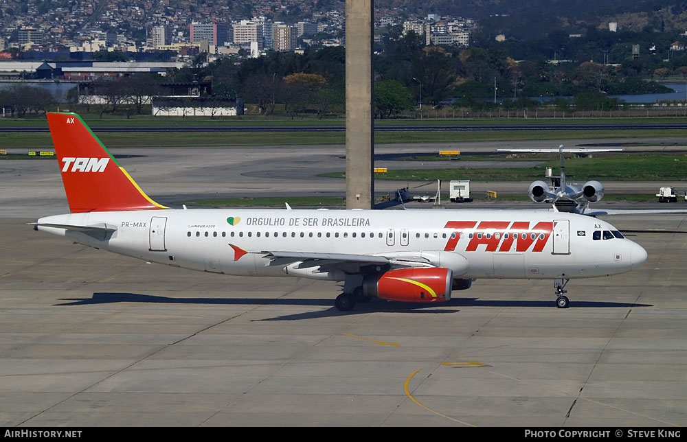 Aircraft Photo of PR-MAX | Airbus A320-232 | TAM Linhas Aéreas | AirHistory.net #583190