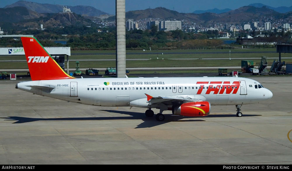 Aircraft Photo of PR-MBE | Airbus A320-232 | TAM Linhas Aéreas | AirHistory.net #583239