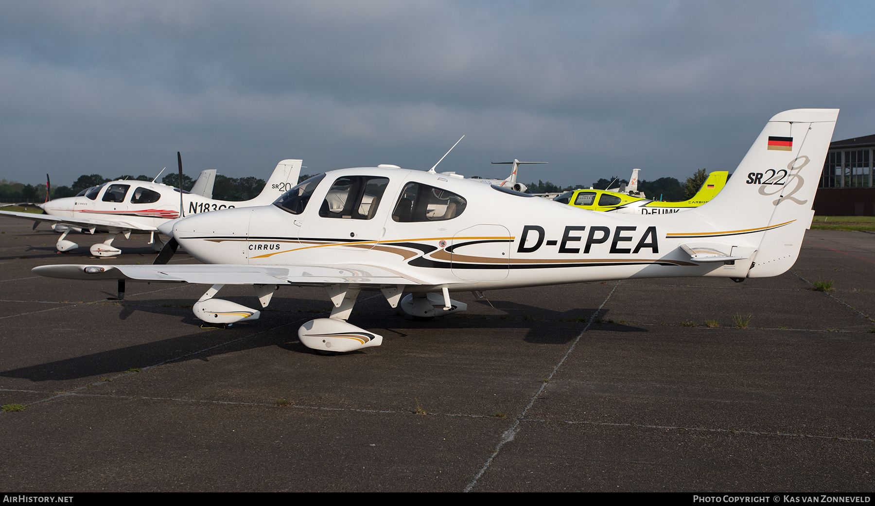 Aircraft Photo of D-EPEA | Cirrus SR-22 G2 | AirHistory.net #583260