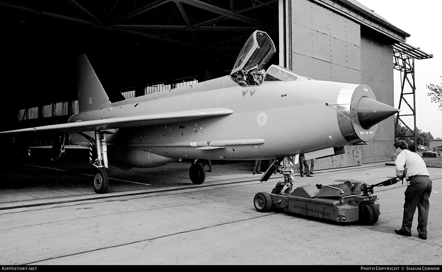 Aircraft Photo of XP702 | English Electric Lightning F3 | UK - Air Force | AirHistory.net #583350