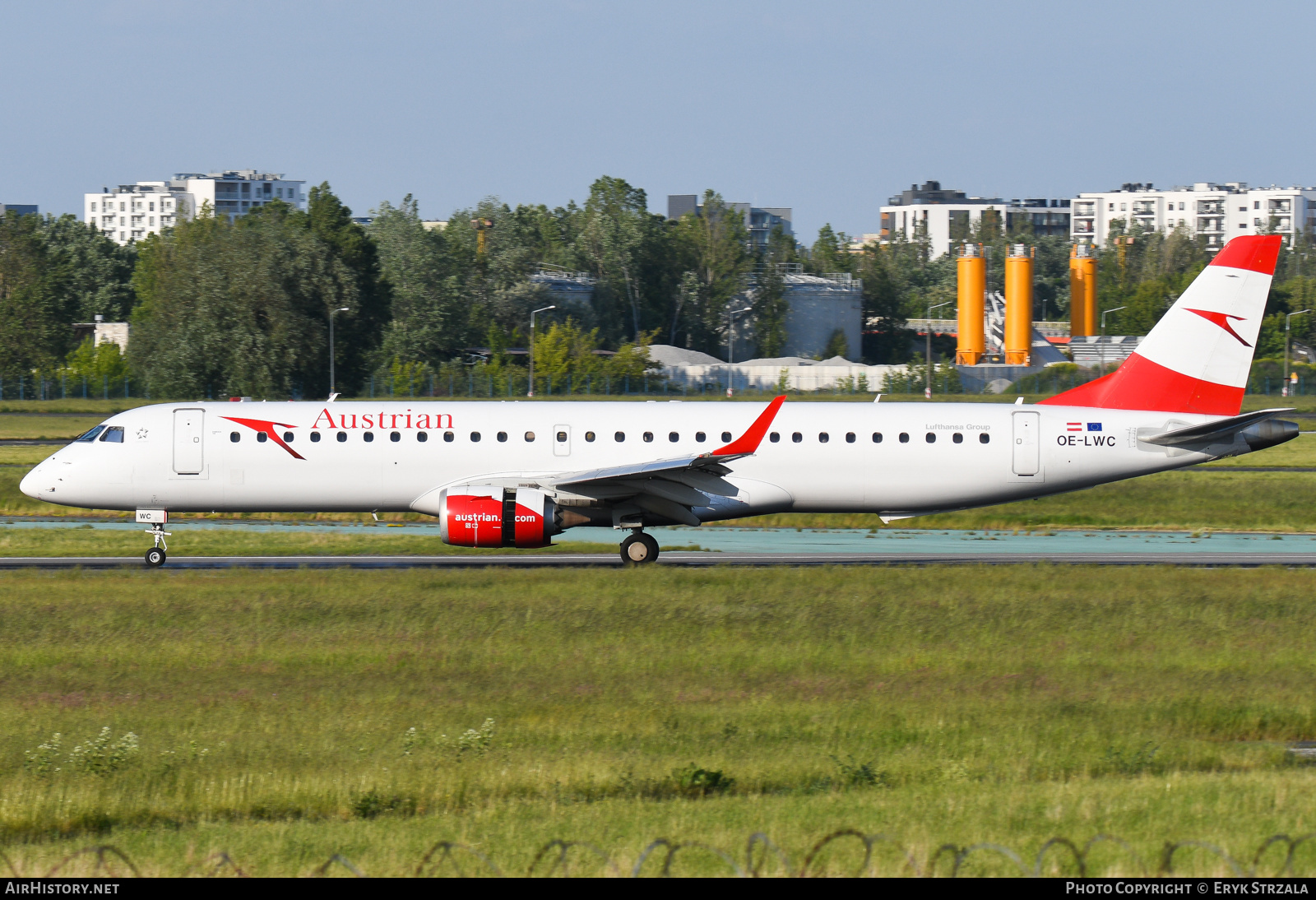 Aircraft Photo of OE-LWC | Embraer 195LR (ERJ-190-200LR) | Austrian Airlines | AirHistory.net #583371