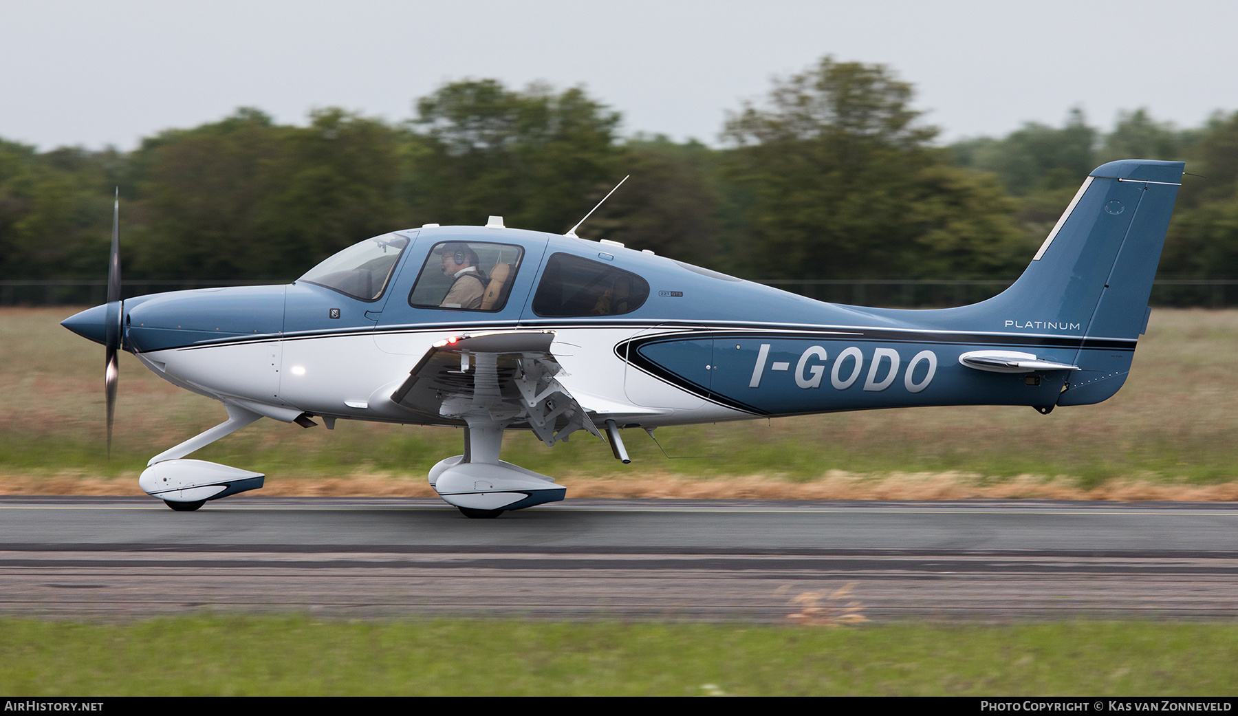 Aircraft Photo of I-GODO | Cirrus SR-22T G6-GTS Platinum | AirHistory.net #583421