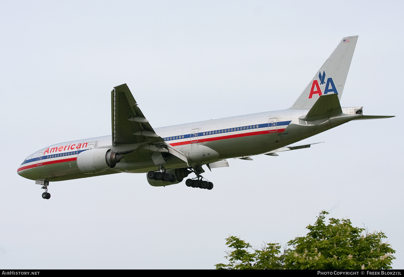 Aircraft Photo of N776AN | Boeing 777-223/ER | American Airlines | AirHistory.net #583520