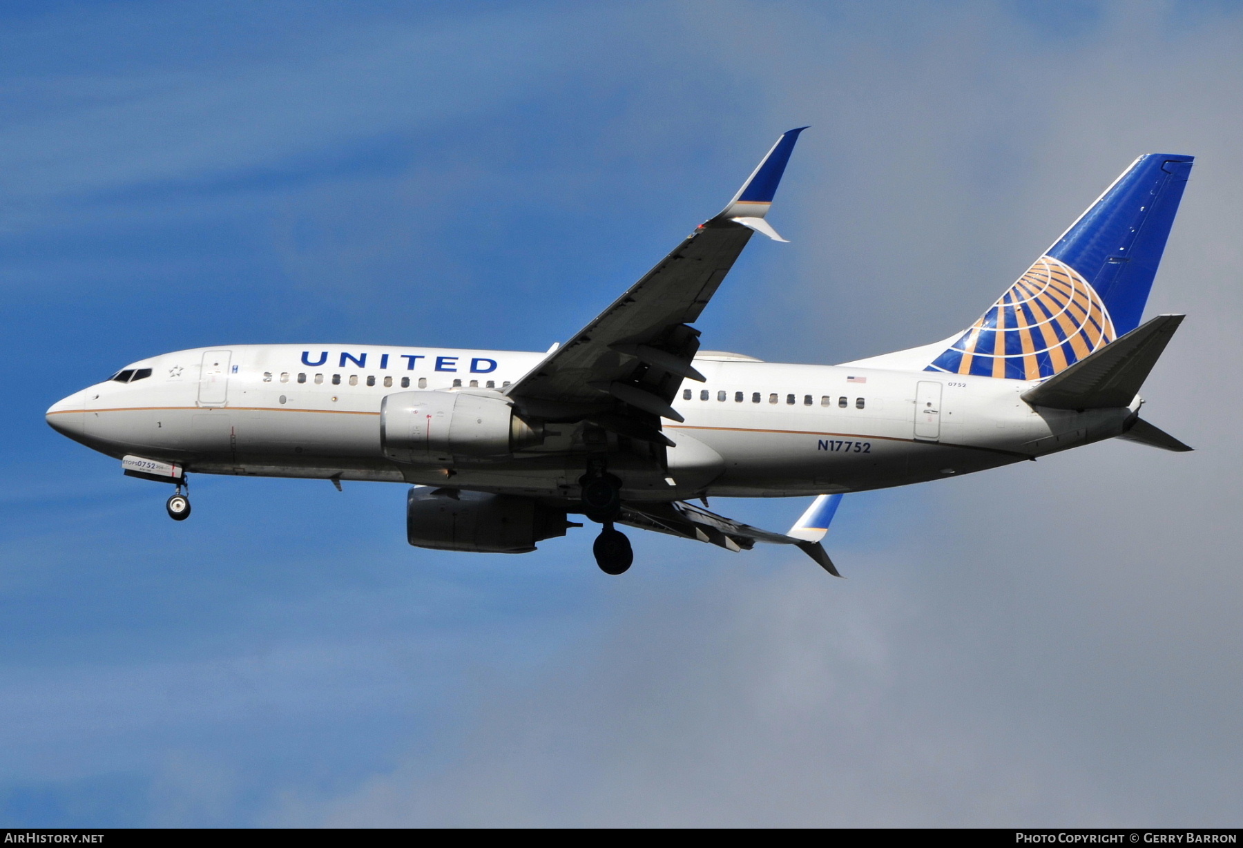 Aircraft Photo of N17752 | Boeing 737-71Q | United Airlines | AirHistory.net #583567