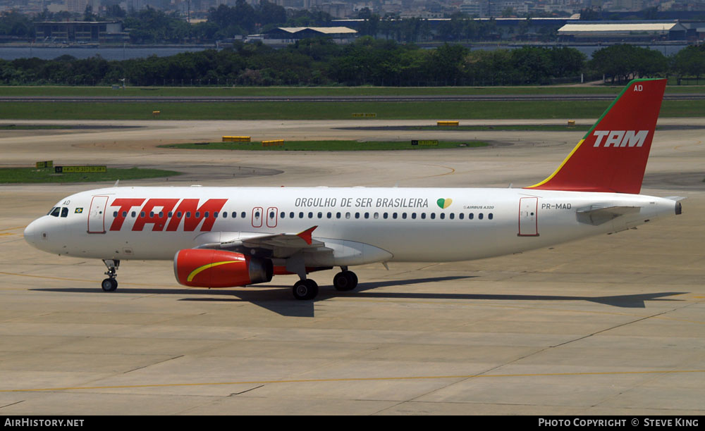 Aircraft Photo of PR-MAD | Airbus A320-232 | TAM Linhas Aéreas | AirHistory.net #583584