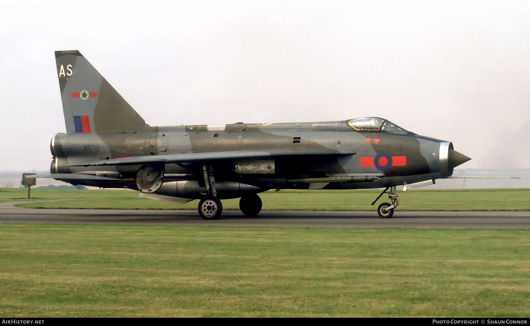 Aircraft Photo of XR718 | English Electric Lightning F3 | UK - Air Force | AirHistory.net #583587