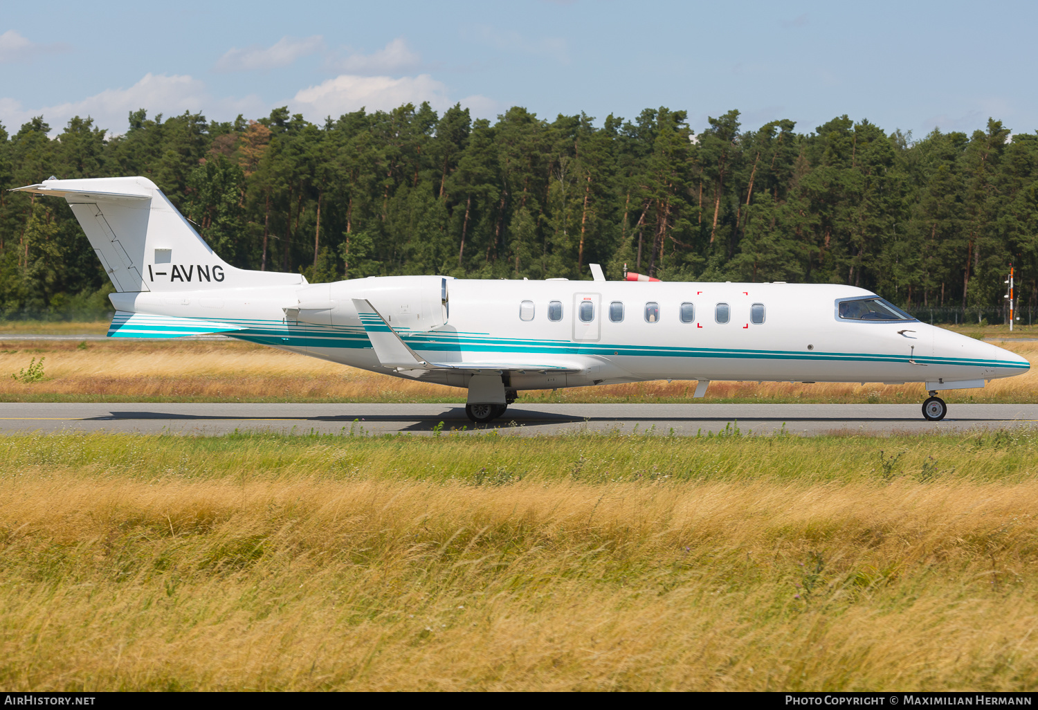 Aircraft Photo of I-AVNG | Learjet 45XR | AirHistory.net #583748