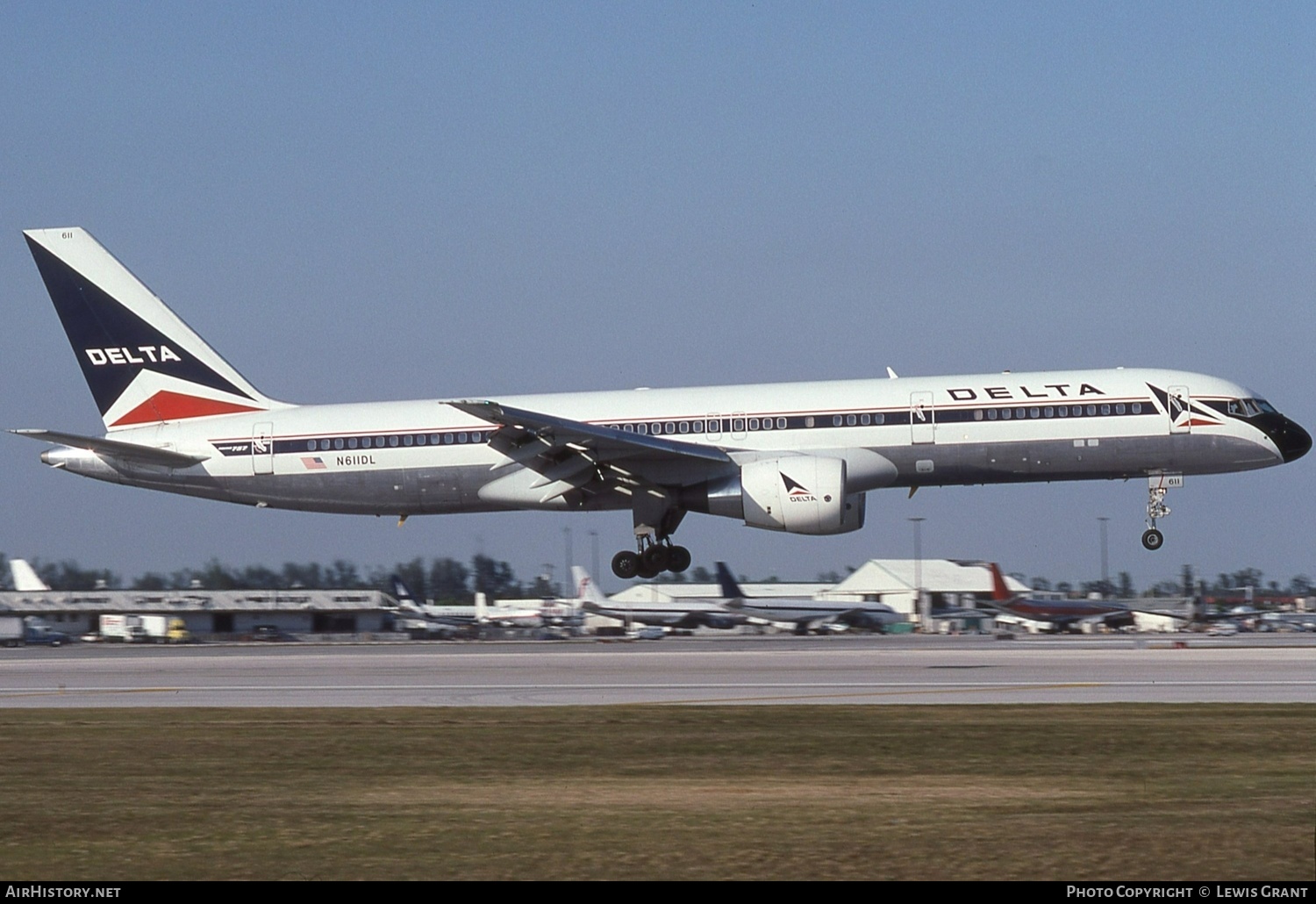 Aircraft Photo of N611DL | Boeing 757-232 | Delta Air Lines | AirHistory.net #583766
