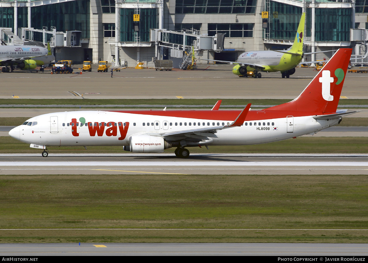 Aircraft Photo of HL8098 | Boeing 737-8KN | T'way Air | AirHistory.net #583796