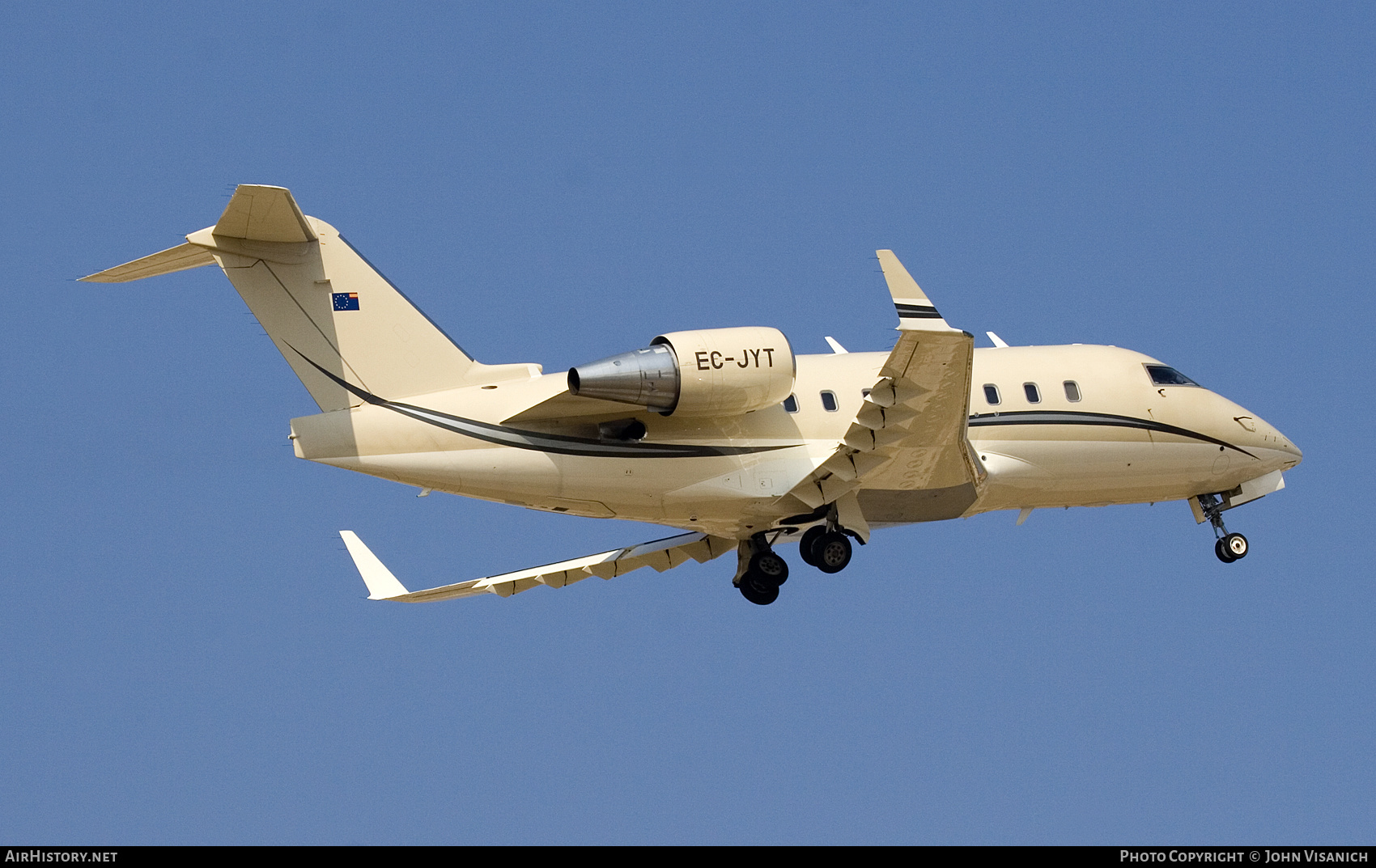 Aircraft Photo of EC-JYT | Bombardier Challenger 604 (CL-600-2B16) | AirHistory.net #583813