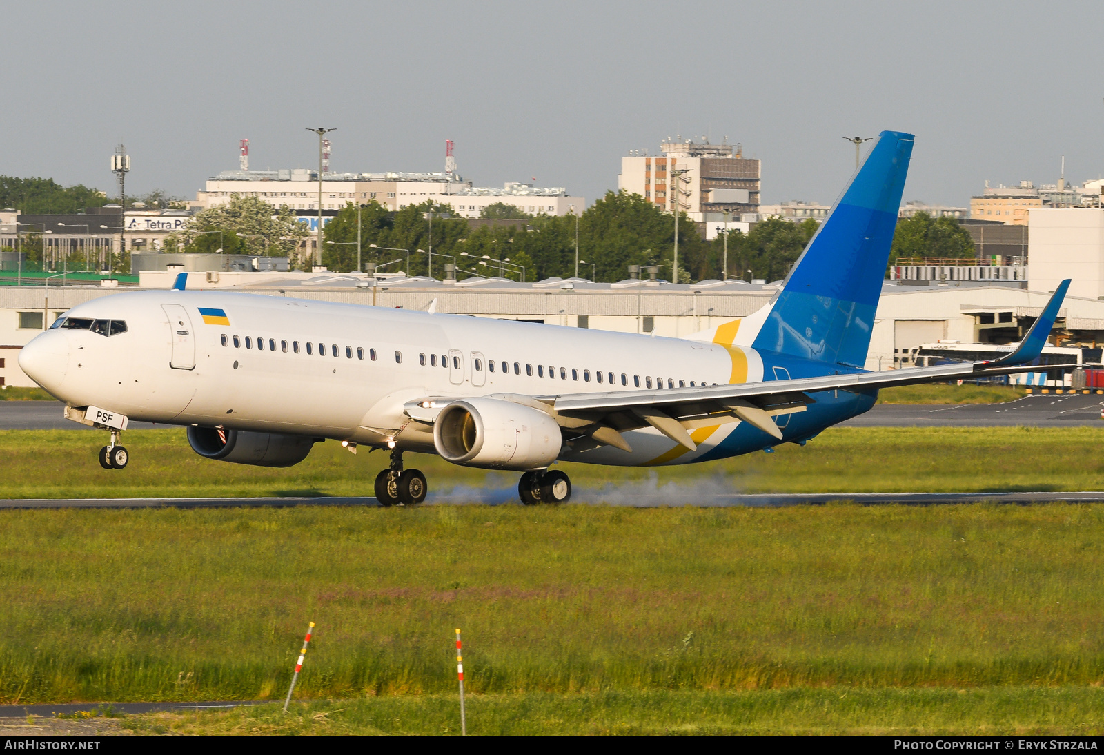 Aircraft Photo of UR-PSF | Boeing 737-84R | AirHistory.net #583837