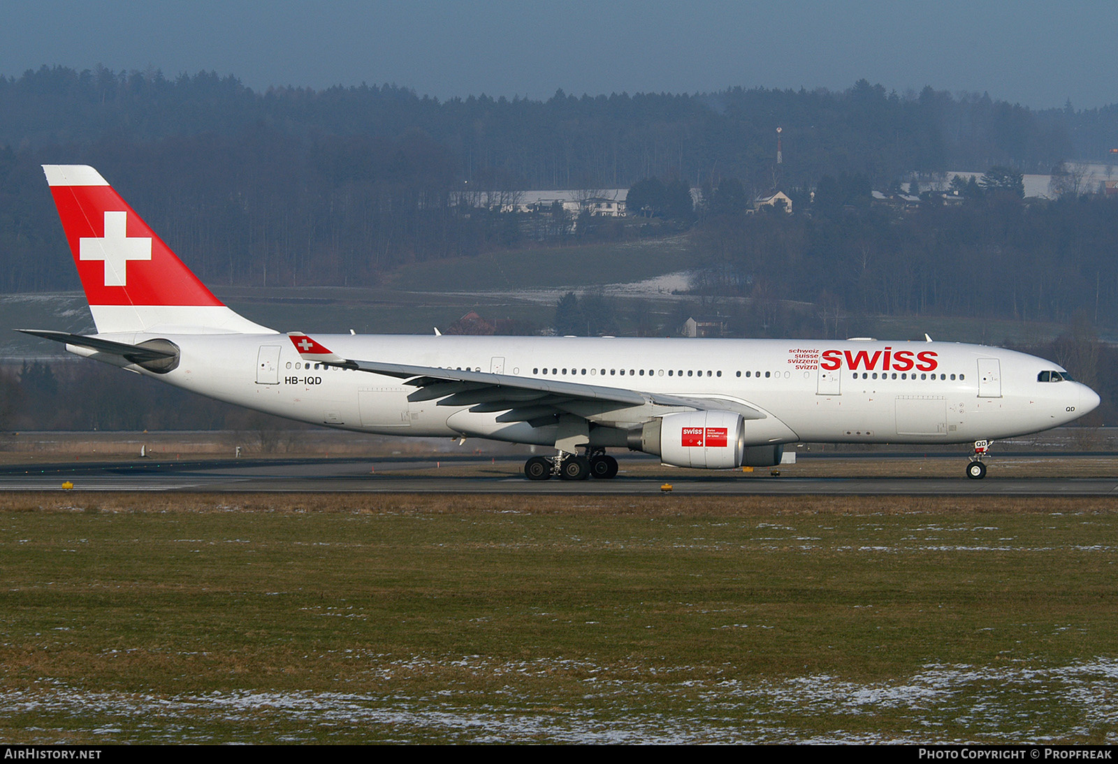 Aircraft Photo of HB-IQD | Airbus A330-223 | Swiss International Air Lines | AirHistory.net #583838