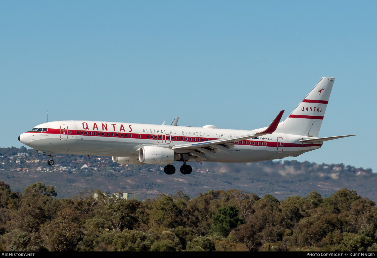 Aircraft Photo of VH-VXQ | Boeing 737-838 | Qantas | AirHistory.net #583859