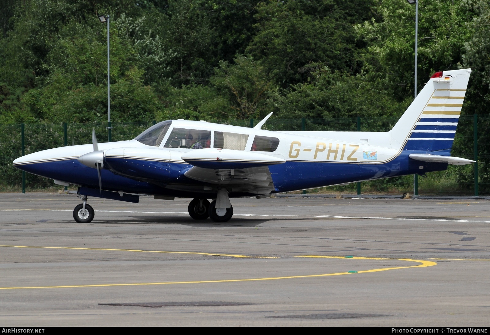Aircraft Photo of G-PHIZ | Piper PA-30-160 Twin Comanche C | AirHistory.net #583985