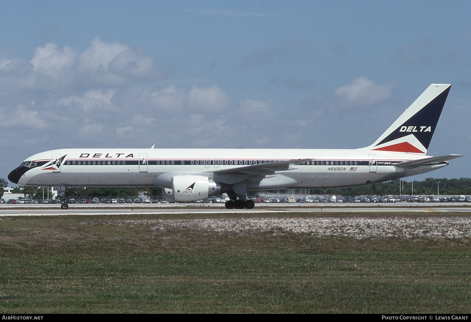 Aircraft Photo of N668DN | Boeing 757-232 | Delta Air Lines | AirHistory.net #584002