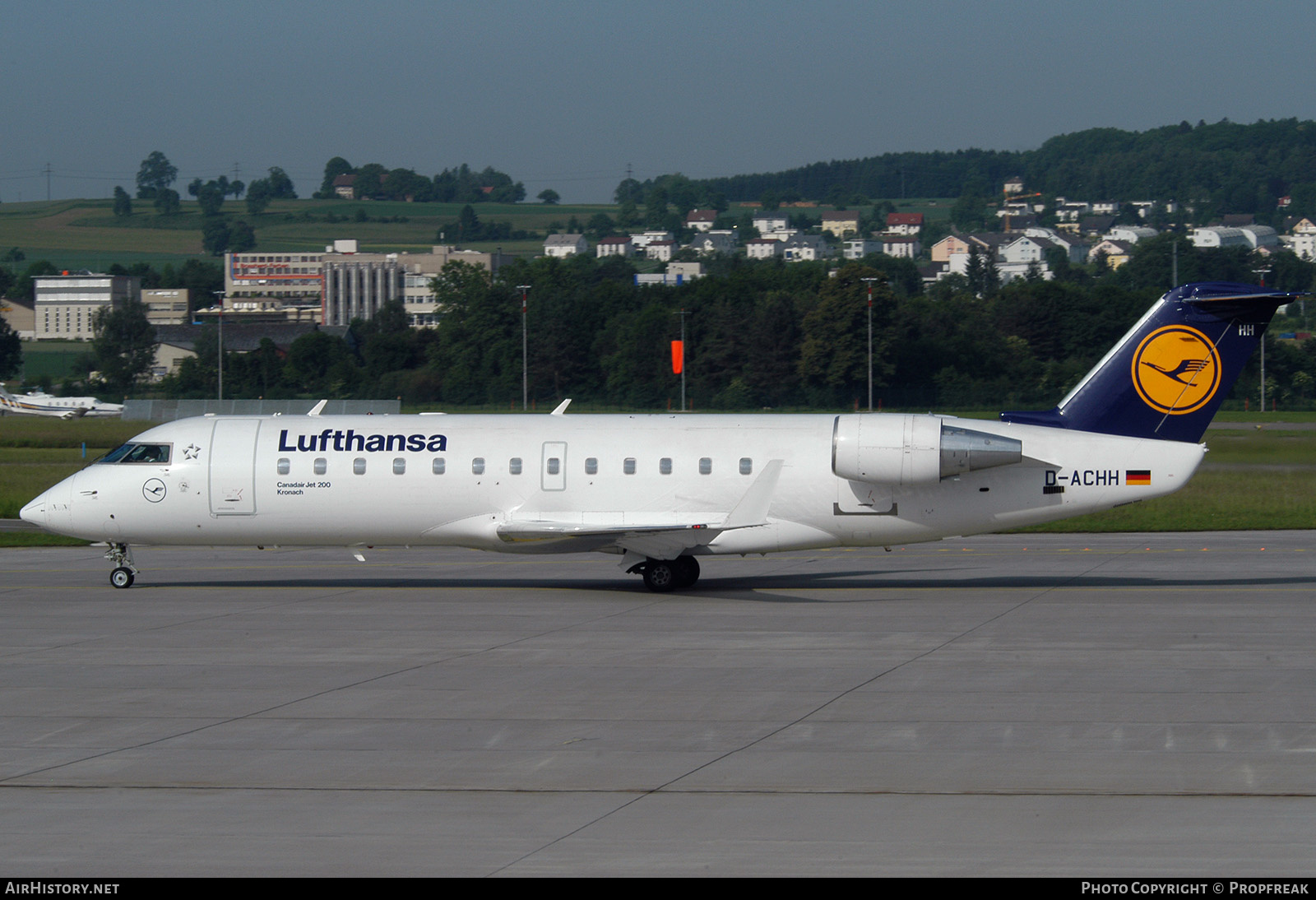 Aircraft Photo of D-ACHH | Bombardier CRJ-200LR (CL-600-2B19) | Lufthansa | AirHistory.net #584075