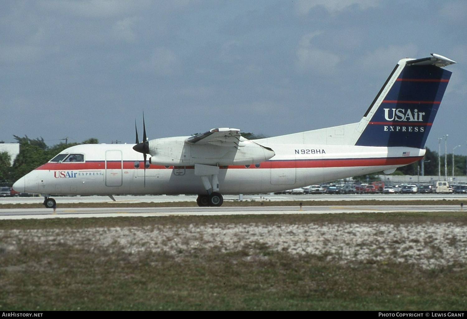 Aircraft Photo of N928HA | De Havilland Canada DHC-8-102 Dash 8 | USAir Express | AirHistory.net #584092