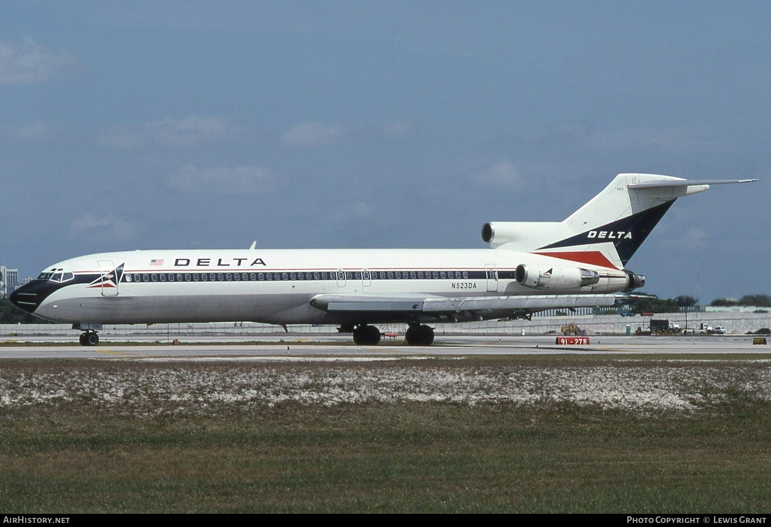 Aircraft Photo of N523DA | Boeing 727-232/Adv | Delta Air Lines | AirHistory.net #584094