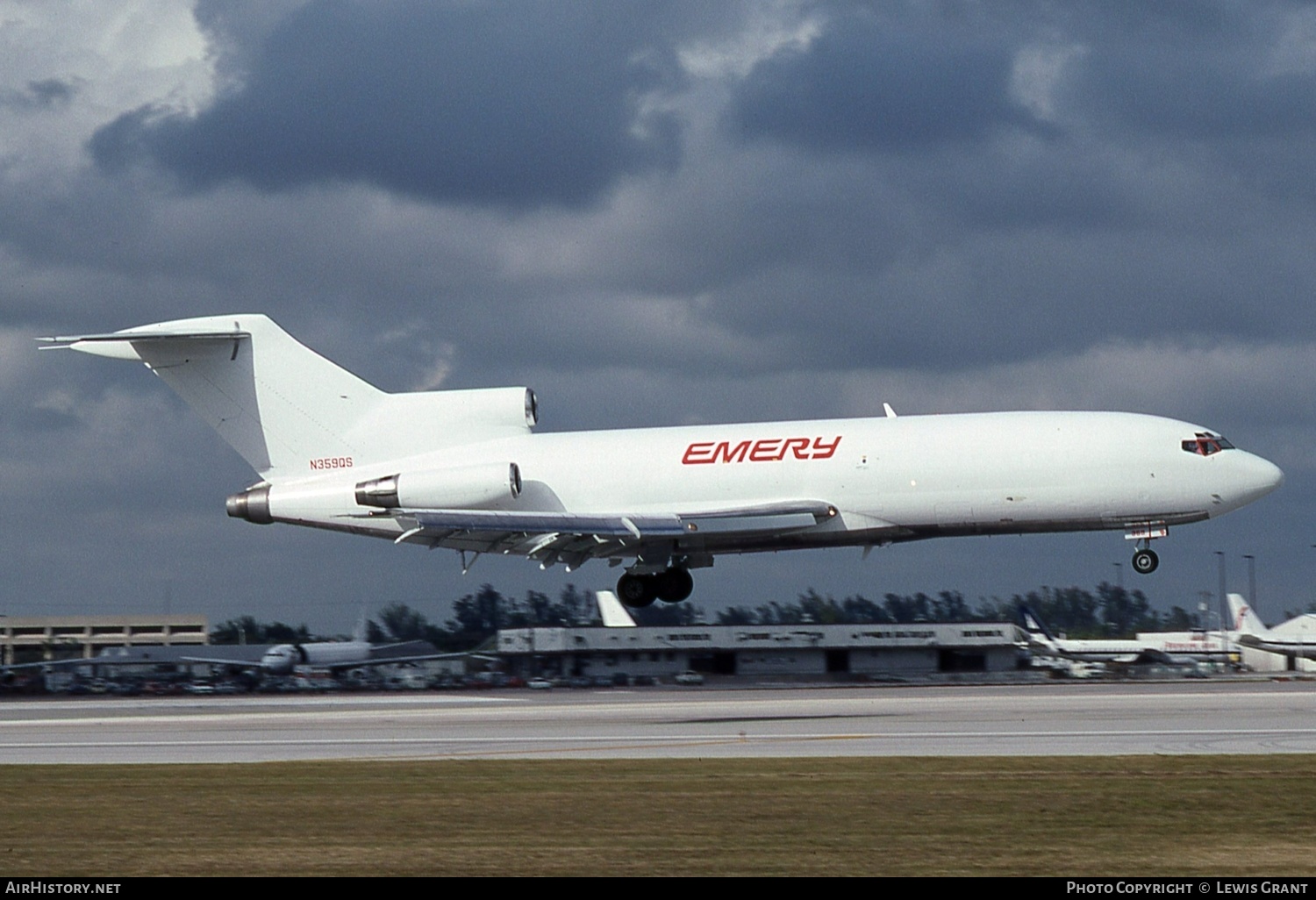Aircraft Photo of N359QS | Boeing 727-21(F) | Emery Worldwide | AirHistory.net #584203