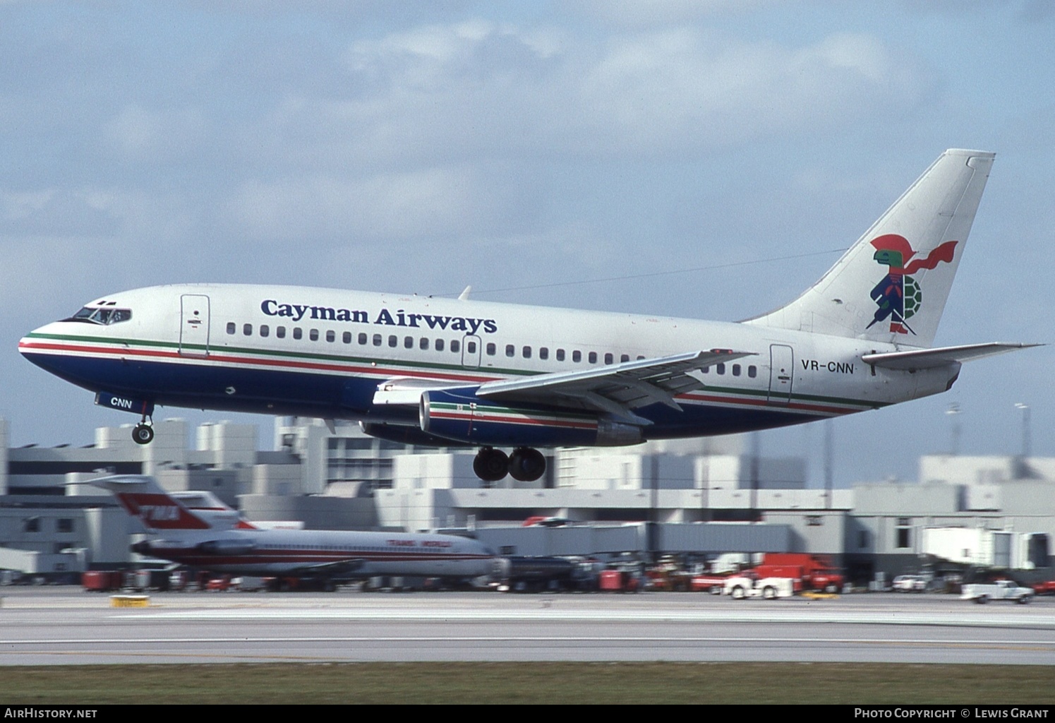 Aircraft Photo of VR-CNN | Boeing 737-2Q8/Adv | Cayman Airways | AirHistory.net #584223