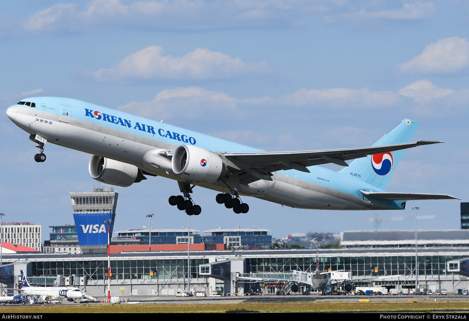 Aircraft Photo of HL8075 | Boeing 777-FEZ | Korean Air Cargo | AirHistory.net #584238