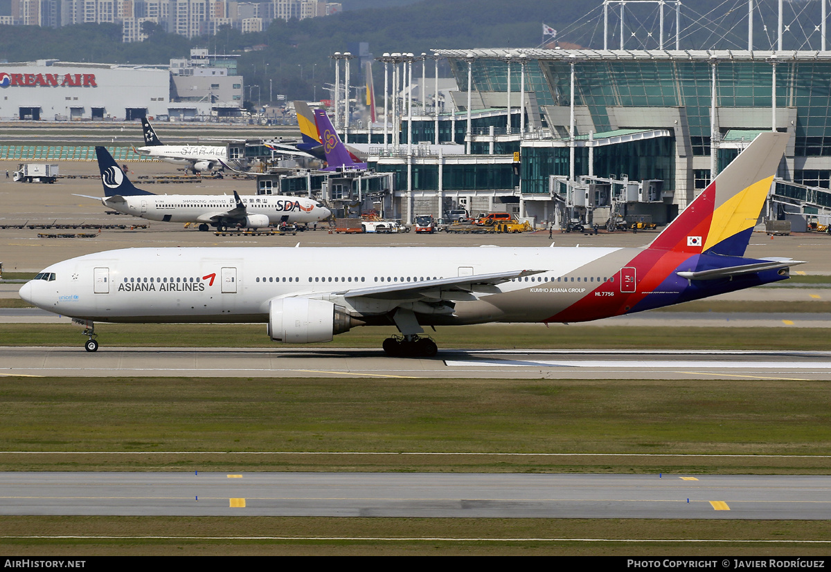 Aircraft Photo of HL7756 | Boeing 777-28E/ER | Asiana Airlines | AirHistory.net #584245