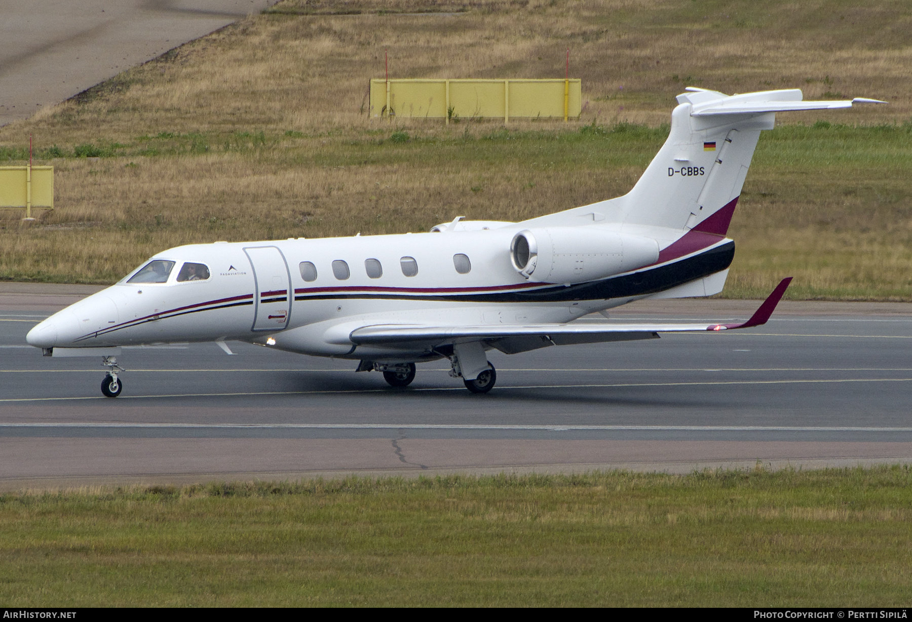 Aircraft Photo of D-CBBS | Embraer EMB-505 Phenom 300 | PadAviation | AirHistory.net #584259