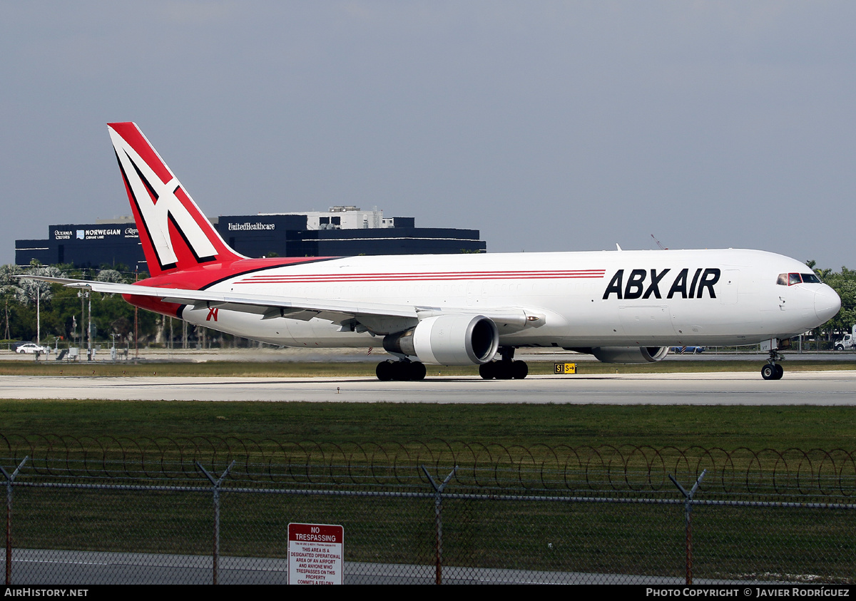 Aircraft Photo of N317CM | Boeing 767-338/ER(BDSF) | ABX Air | AirHistory.net #584272