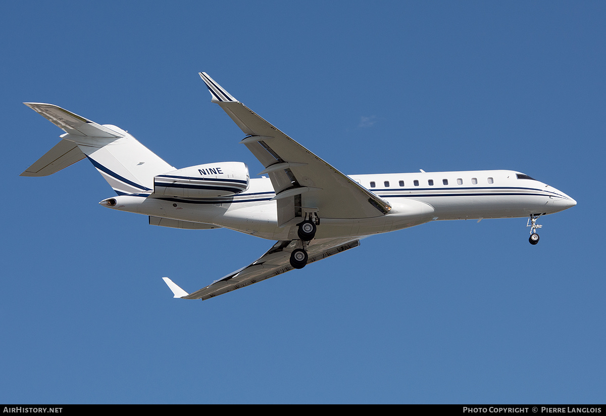 Aircraft Photo of N1NE | Bombardier Global Express XRS (BD-700-1A10) | AirHistory.net #584274