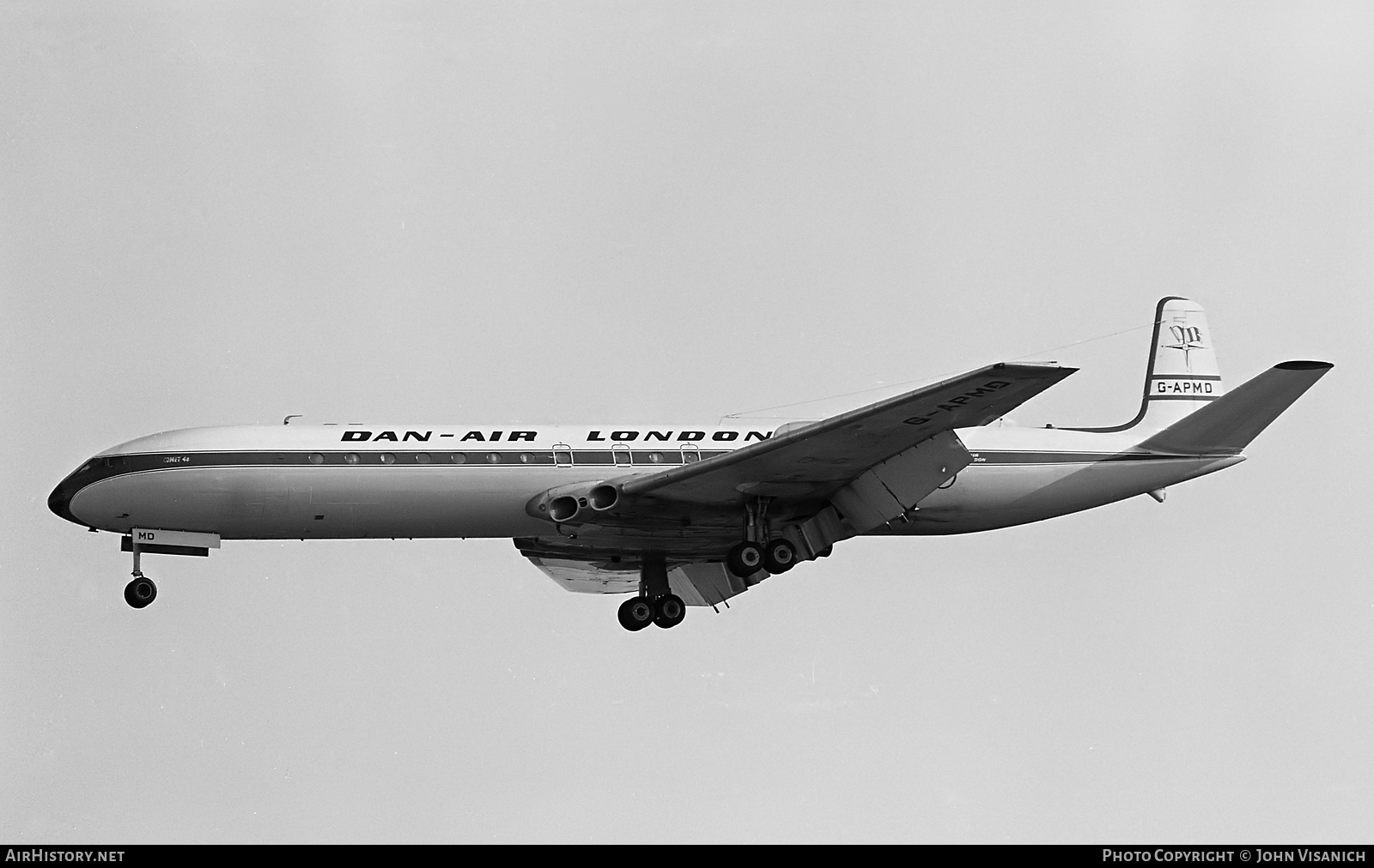 Aircraft Photo of G-APMD | De Havilland D.H. 106 Comet 4B | Dan-Air London | AirHistory.net #584356