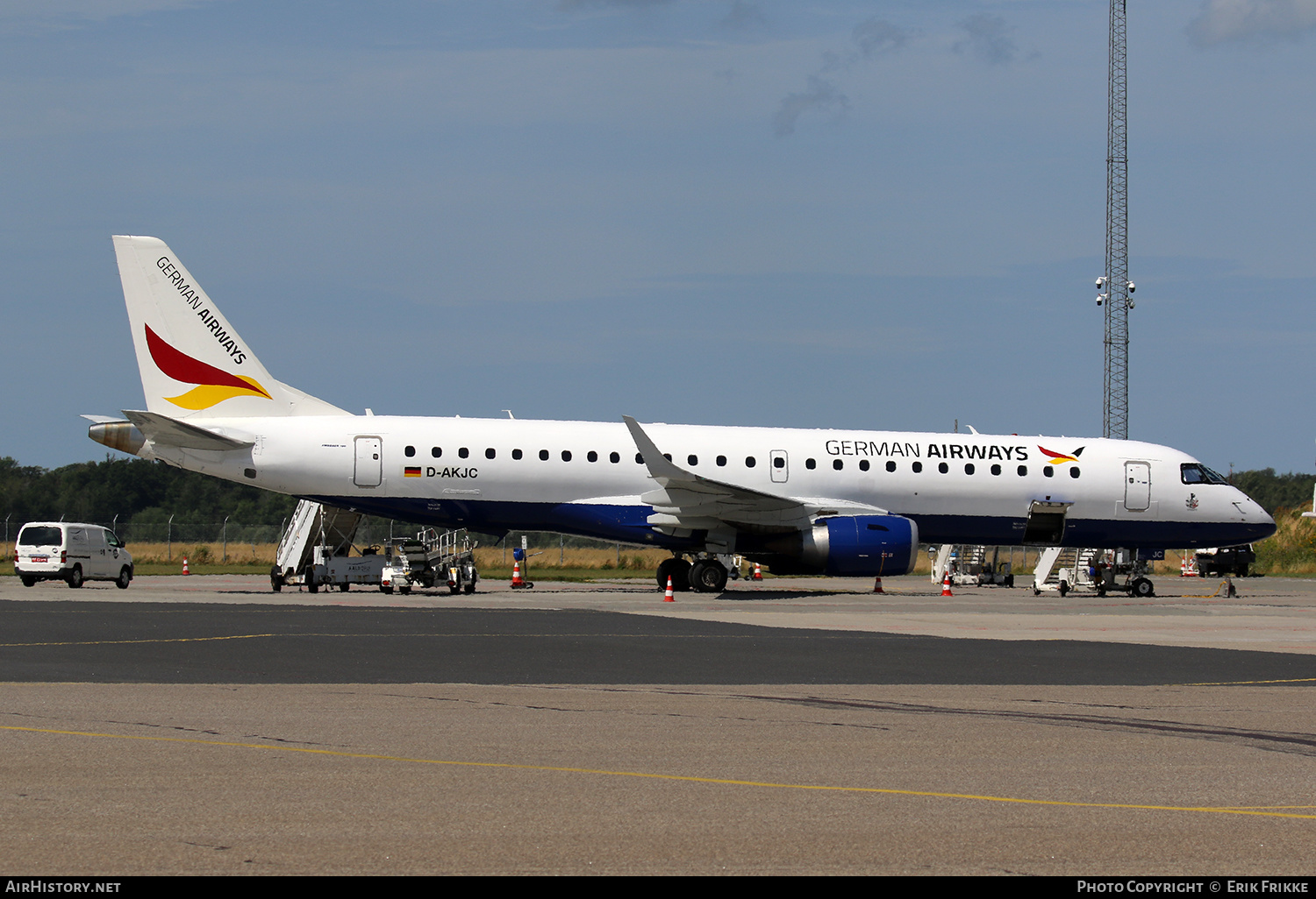 Aircraft Photo of D-AKJC | Embraer 195LR (ERJ-190-200LR) | German Airways | AirHistory.net #584374