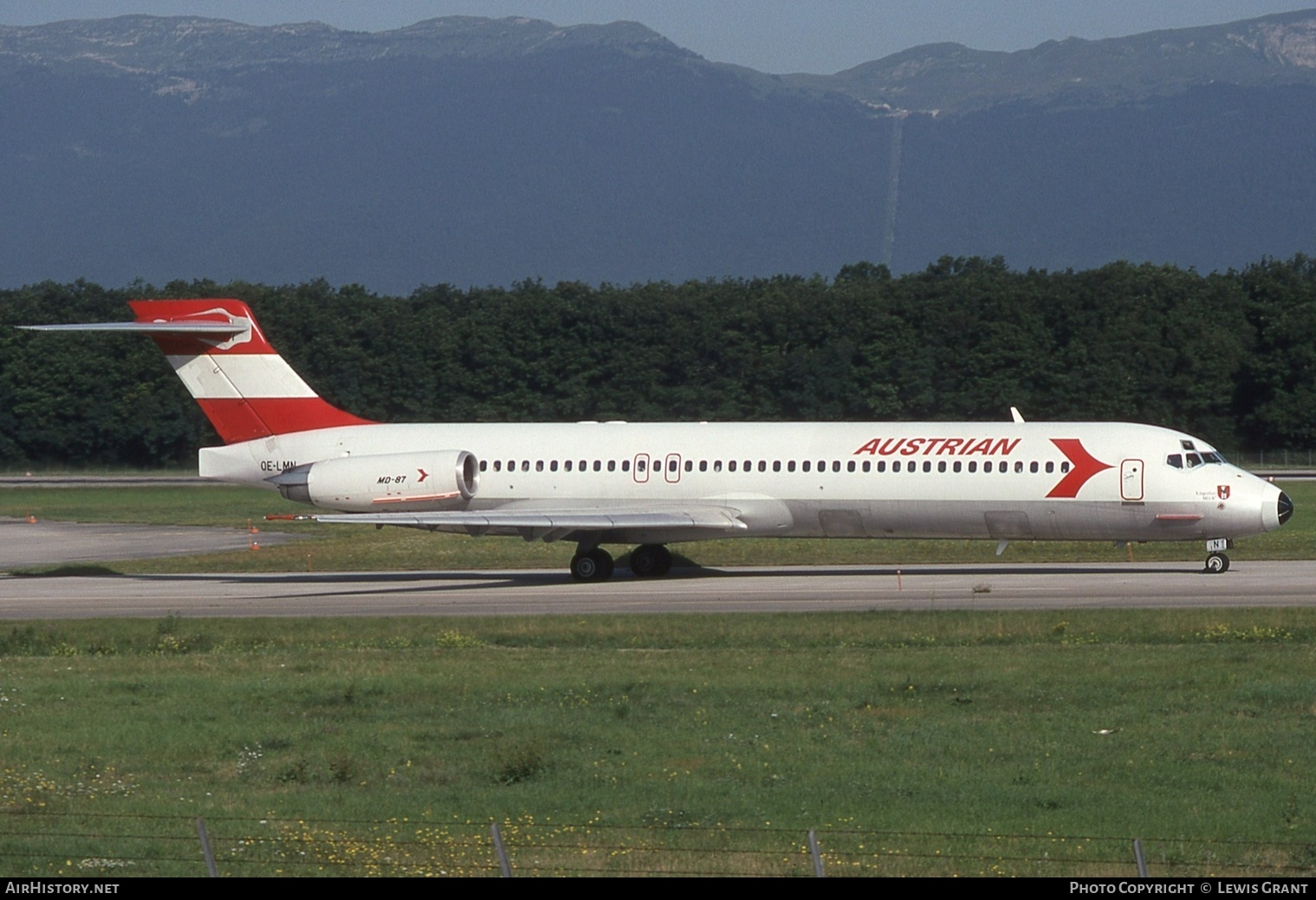 Aircraft Photo of OE-LMN | McDonnell Douglas MD-87 (DC-9-87) | Austrian Airlines | AirHistory.net #584392